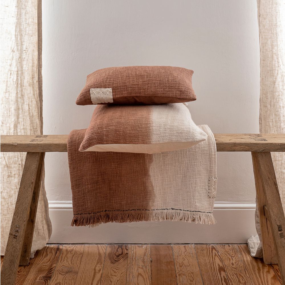 Coussin "Talc" tie & dye - Biscuit