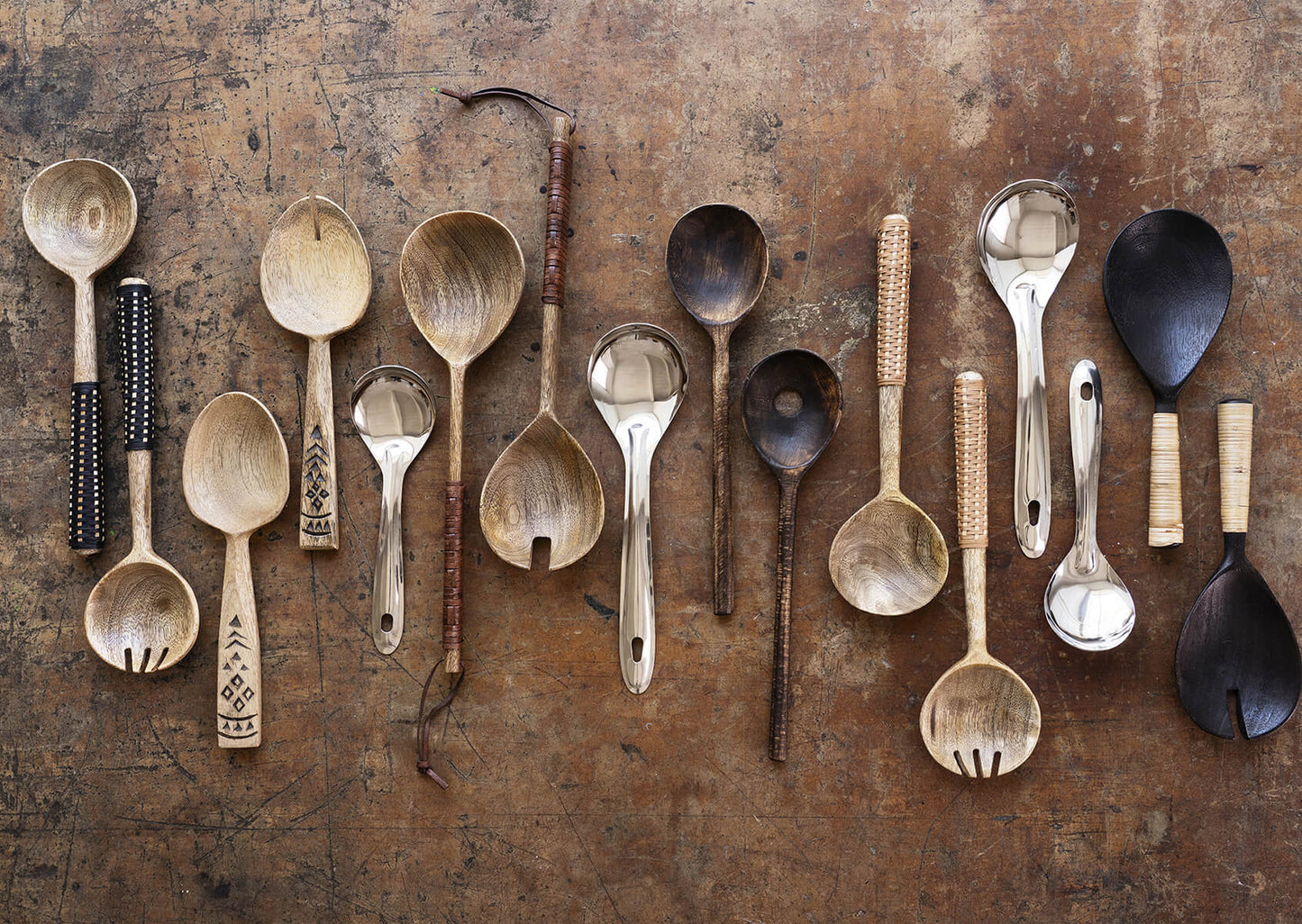 Couverts de service en bois