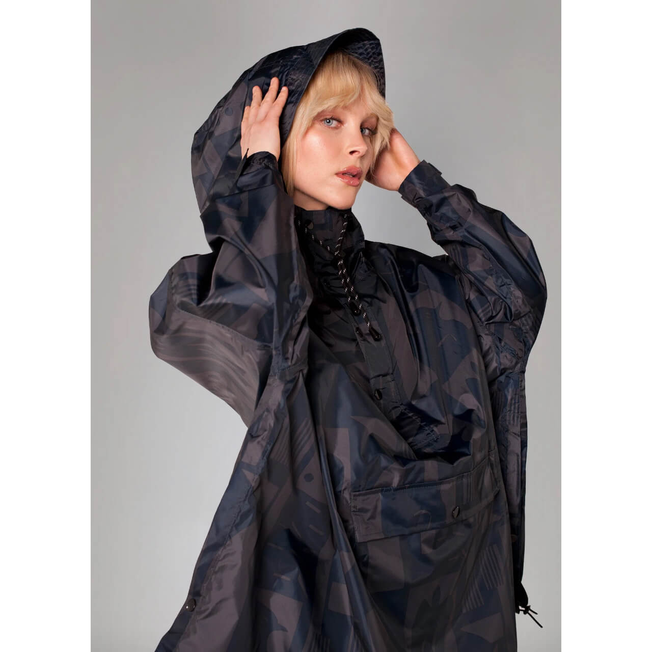 Anorak imperméable "Back to Black"