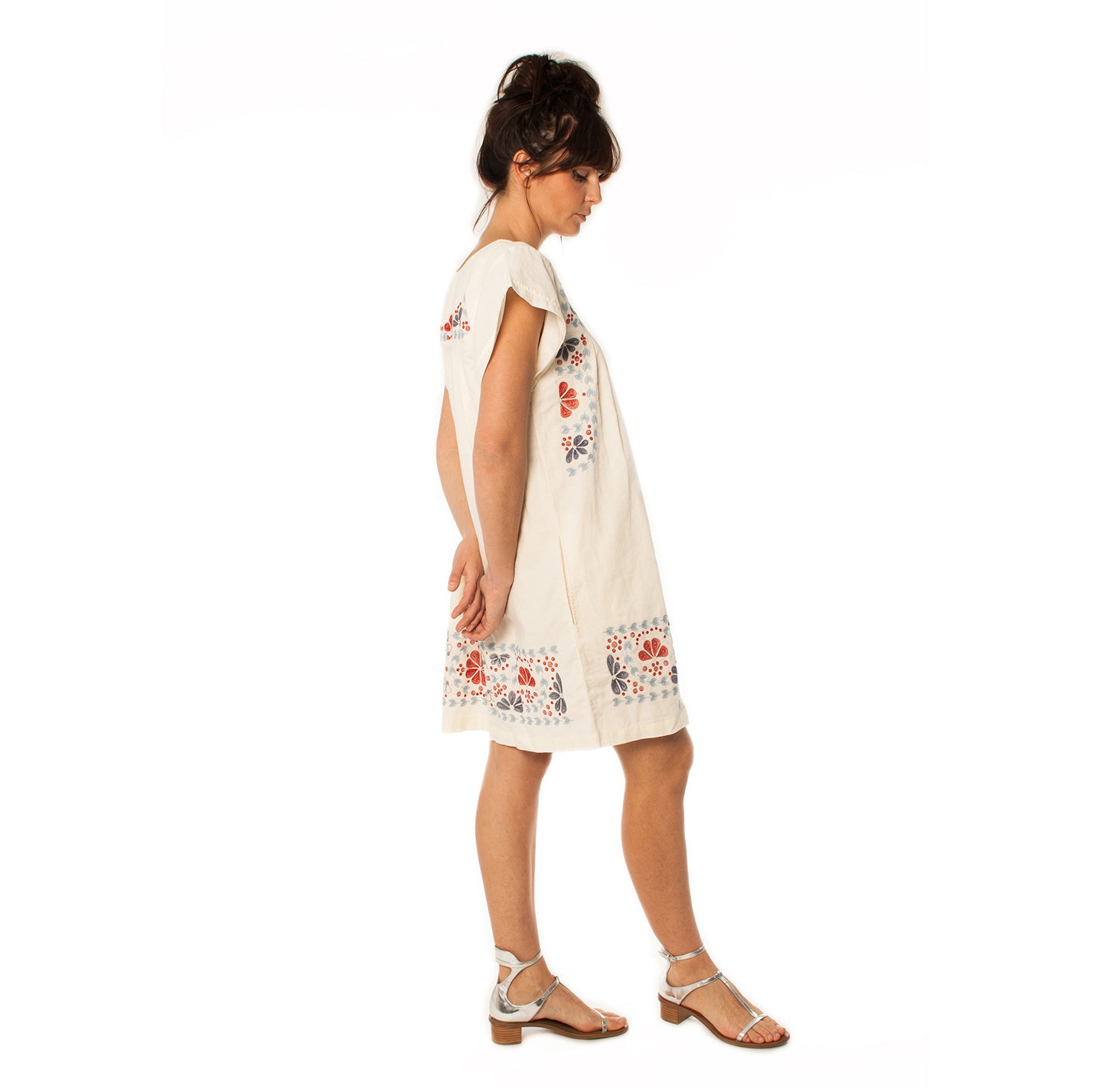Robe brodée "Kali"