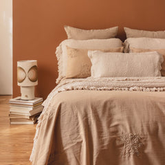 Coussin brodé "Domingo" coton flammé  - Poudre