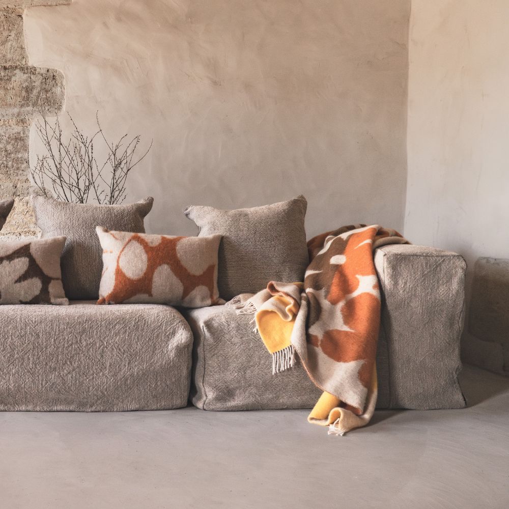 Plaid en laine à motifs fleuris "Madonne" - Camel