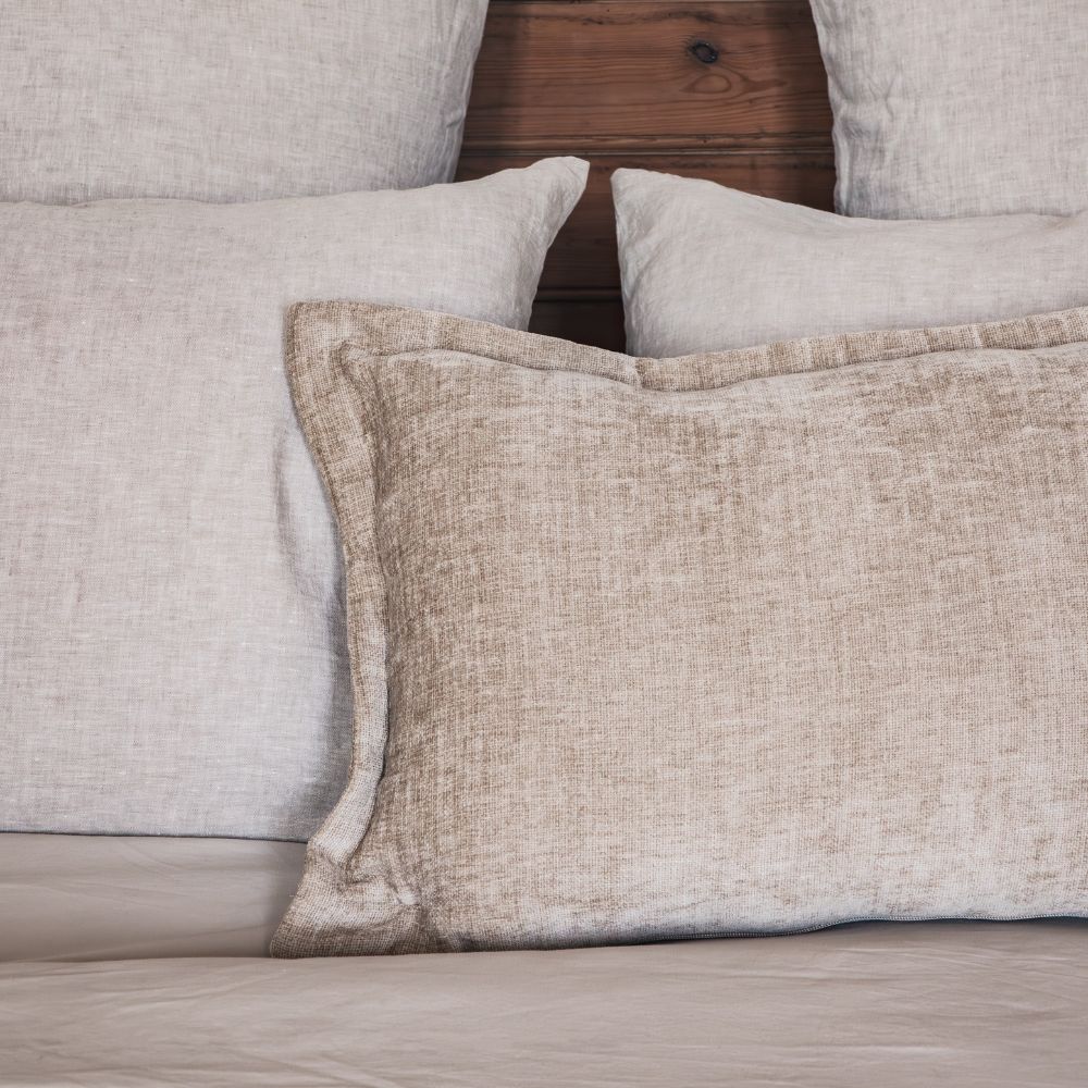 Coussin velours chenille "Zorro" - Amande