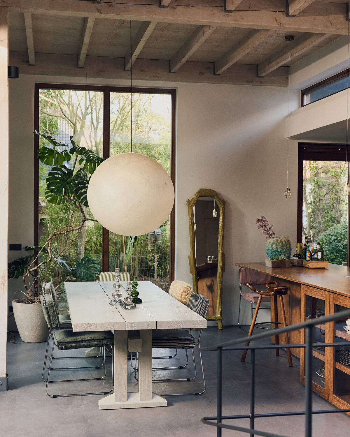 Grand miroir sur pied Teun Zwets x HKLiving