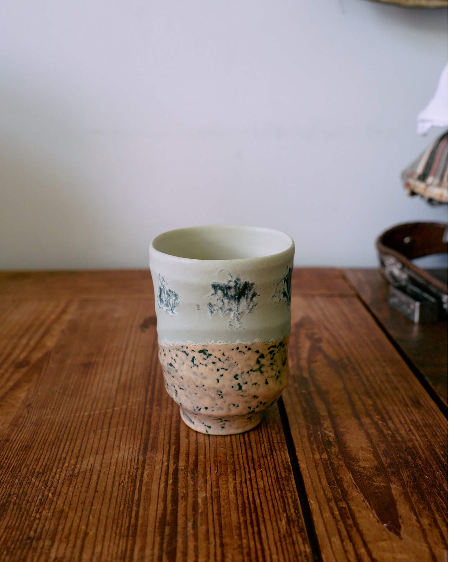 Mug à café haut "Artists Ceramics" - Fused