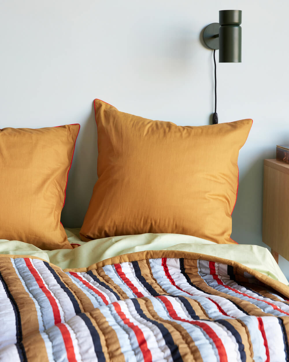 Boutis "Pavilion" rayé - Ocre