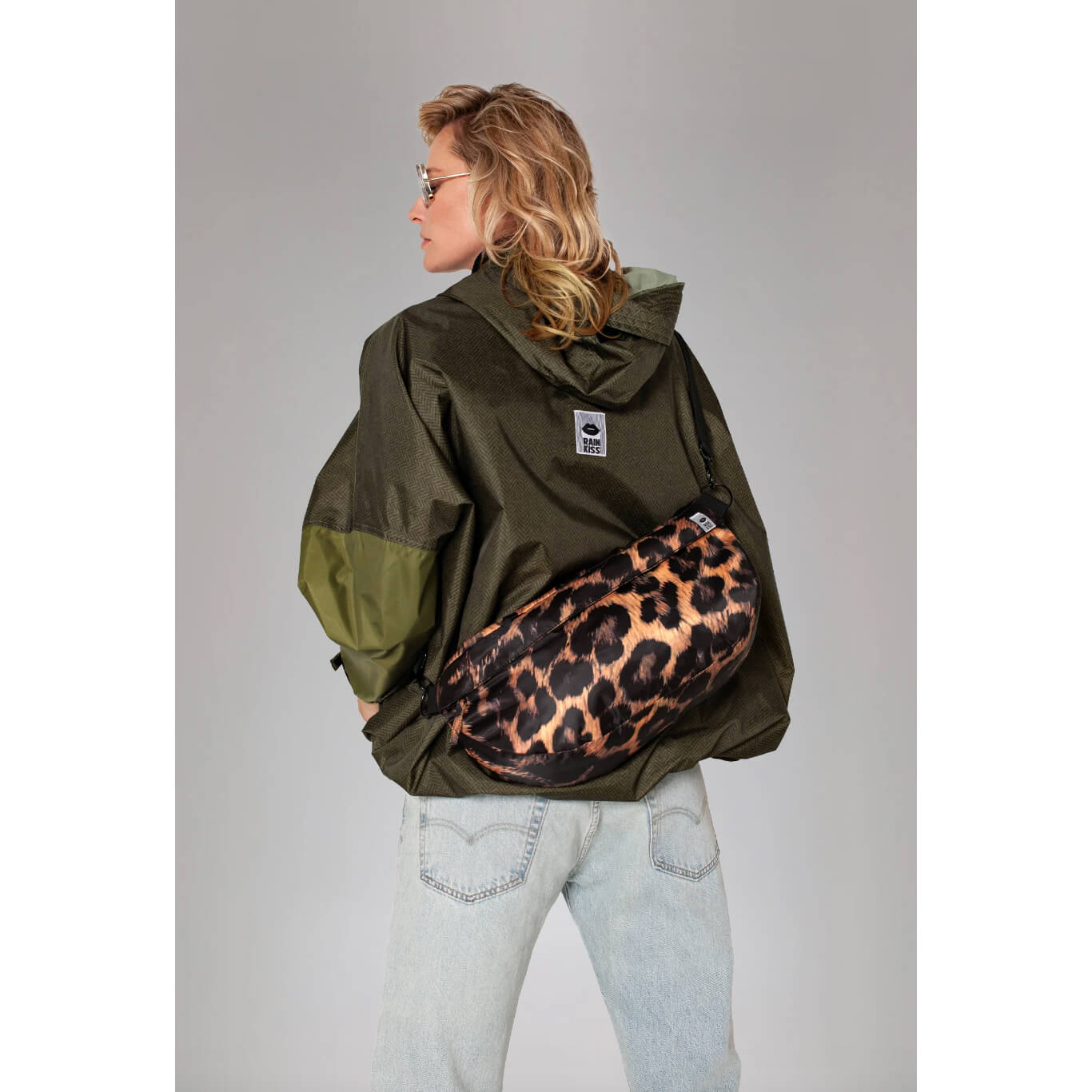 Banane imperméable "Dark Léopard"