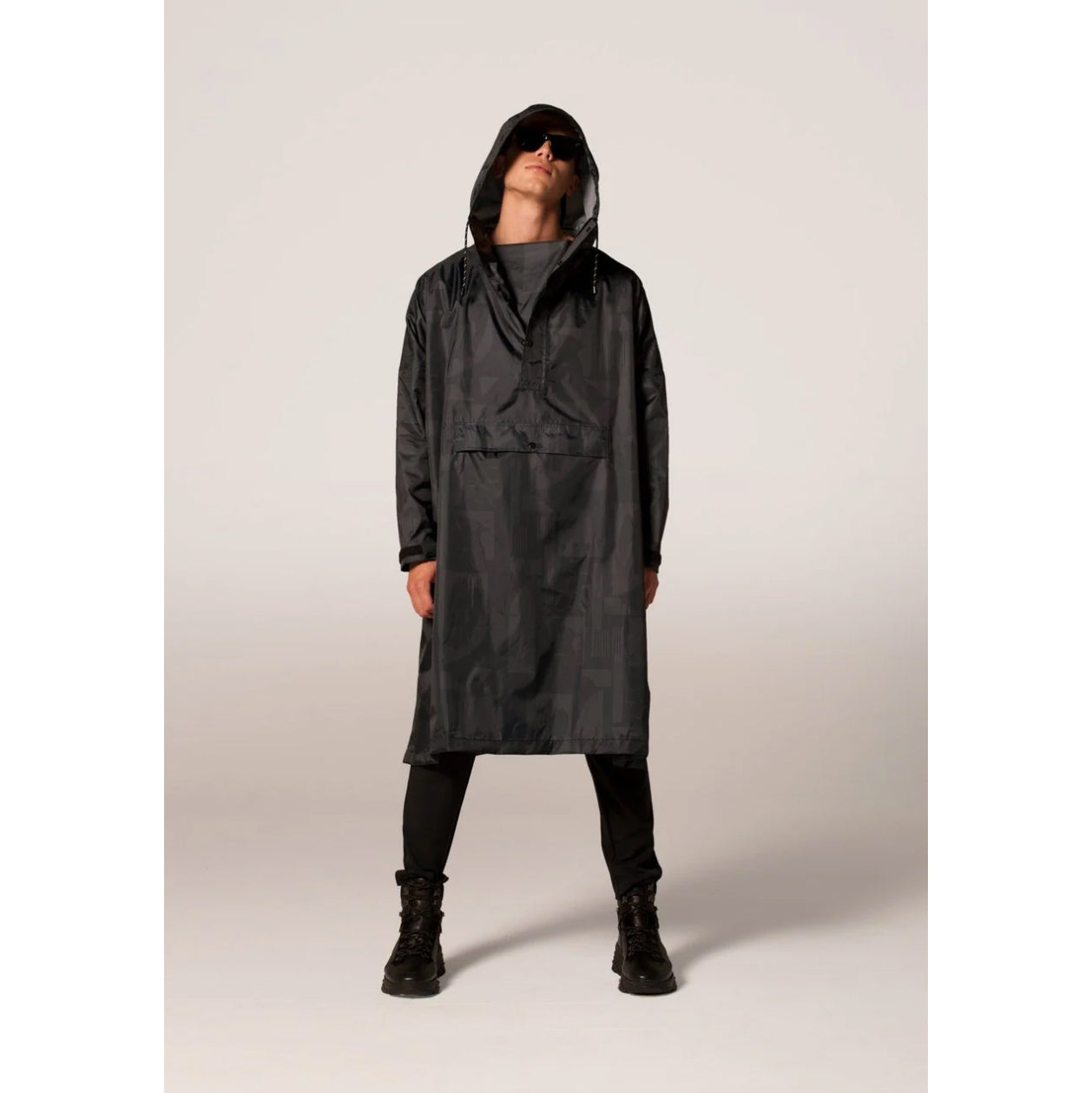 Cape-poncho imperméable "Back to Black Art Camo"