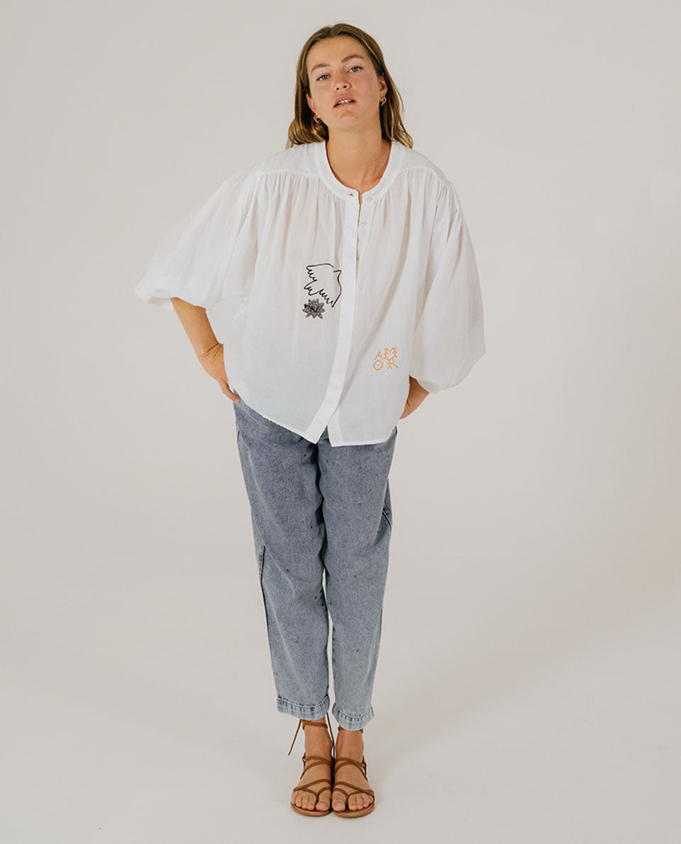 Blouse brodée "Candide Amor"