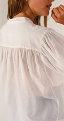 Blouse brodée "Candide Amor"